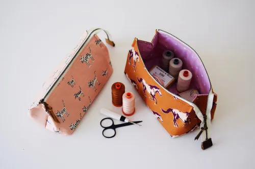 Aneela Hoey Patterns : Pop Open Pouch