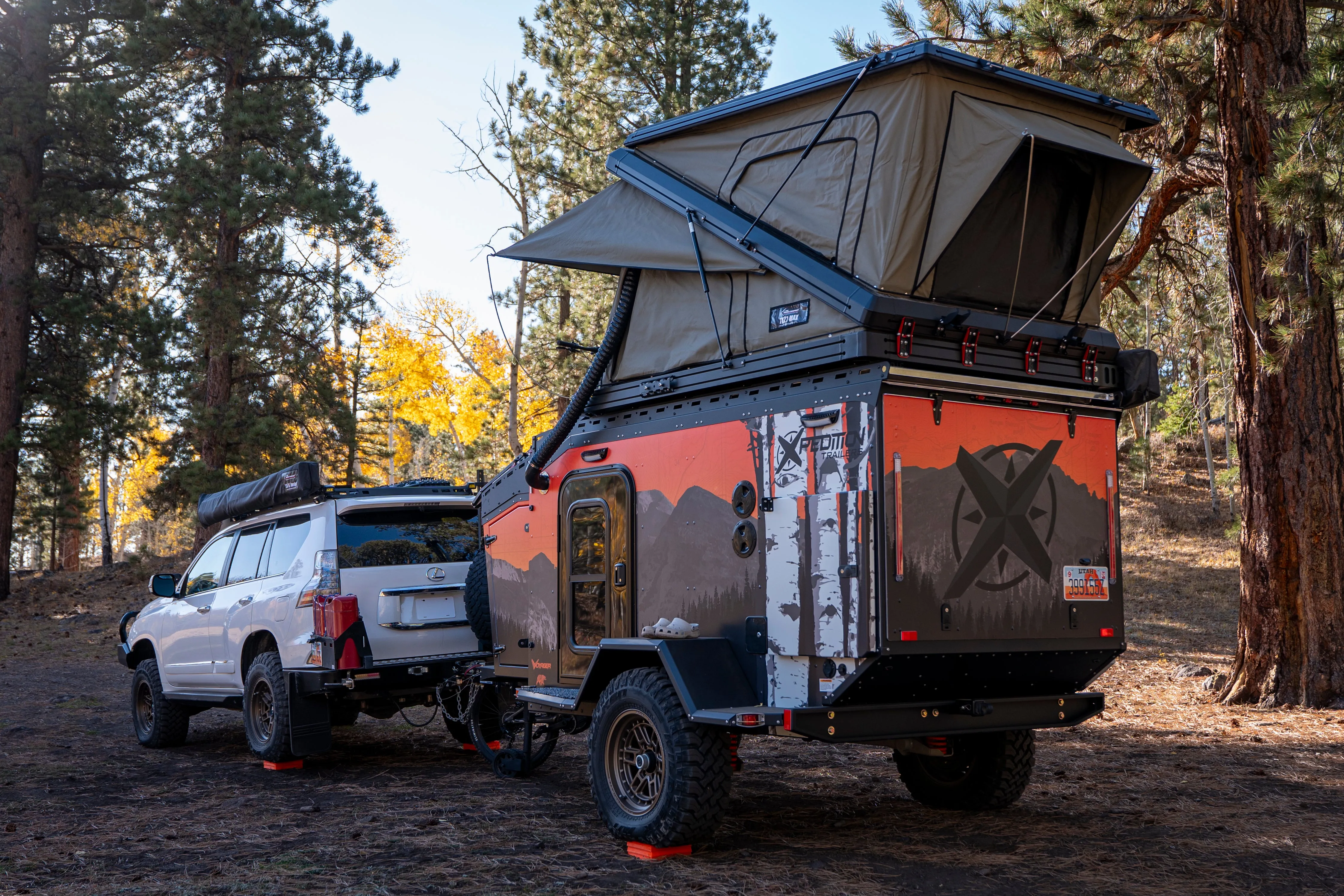 Bush Company TX27 MAX Hardshell Roof Top Tent