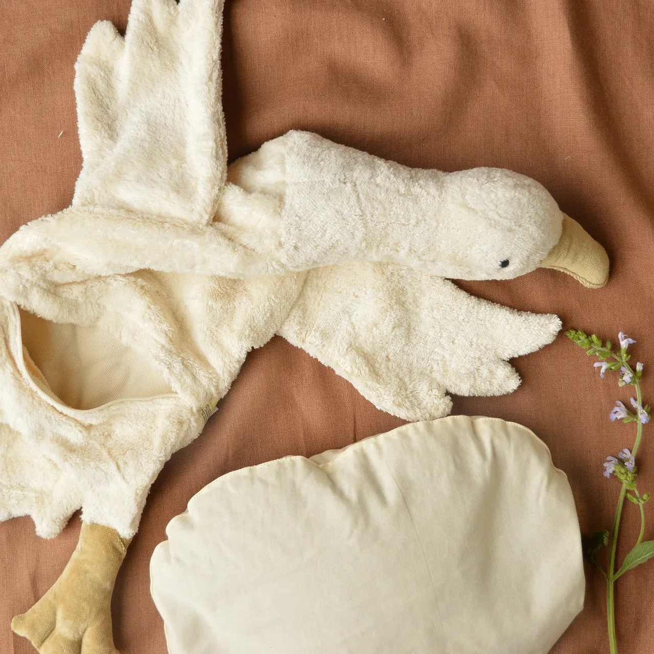 Cuddly Goose Toy/Heat Pack in Organic Cotton/Lambswool - Large