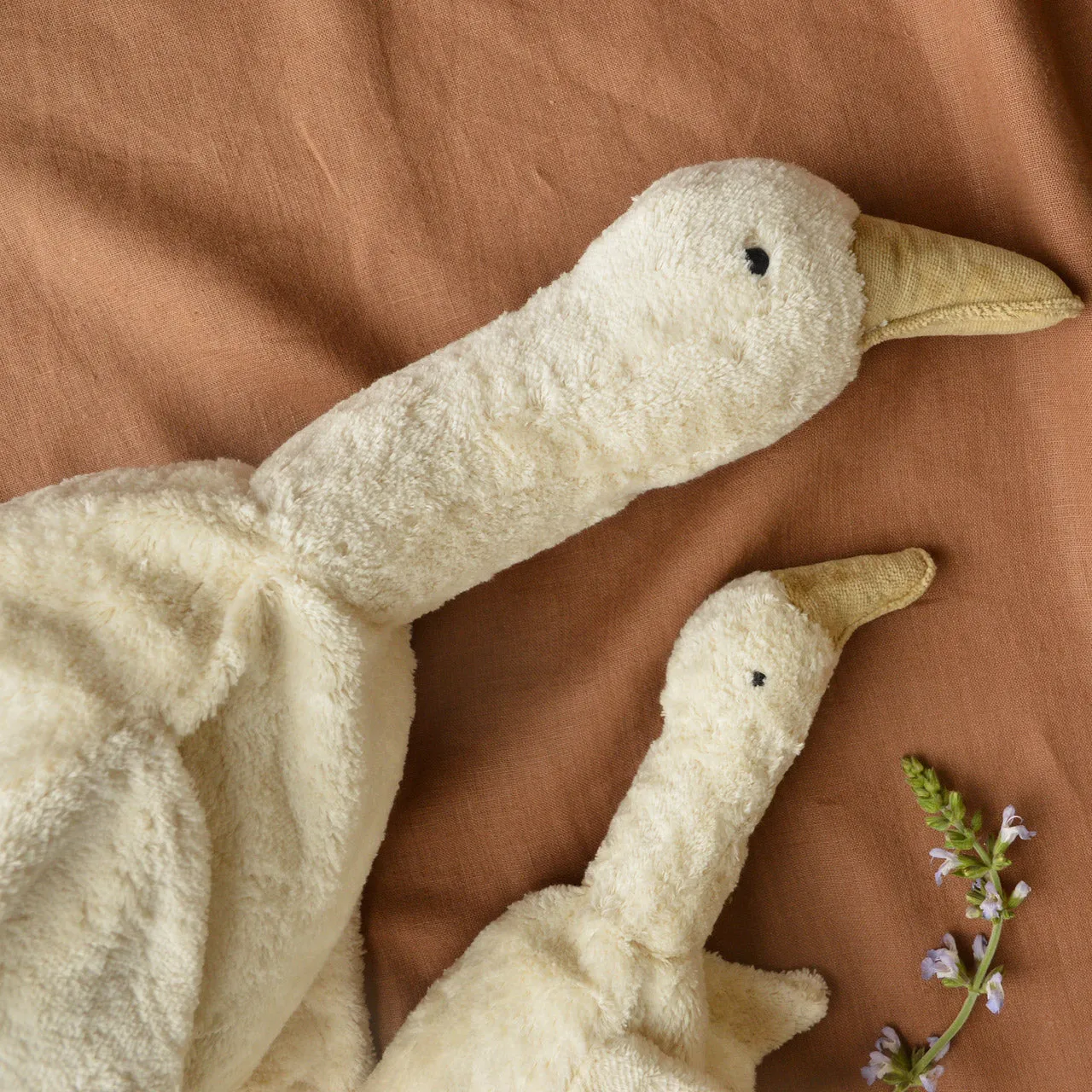 Cuddly Goose Toy/Heat Pack in Organic Cotton/Lambswool - Large