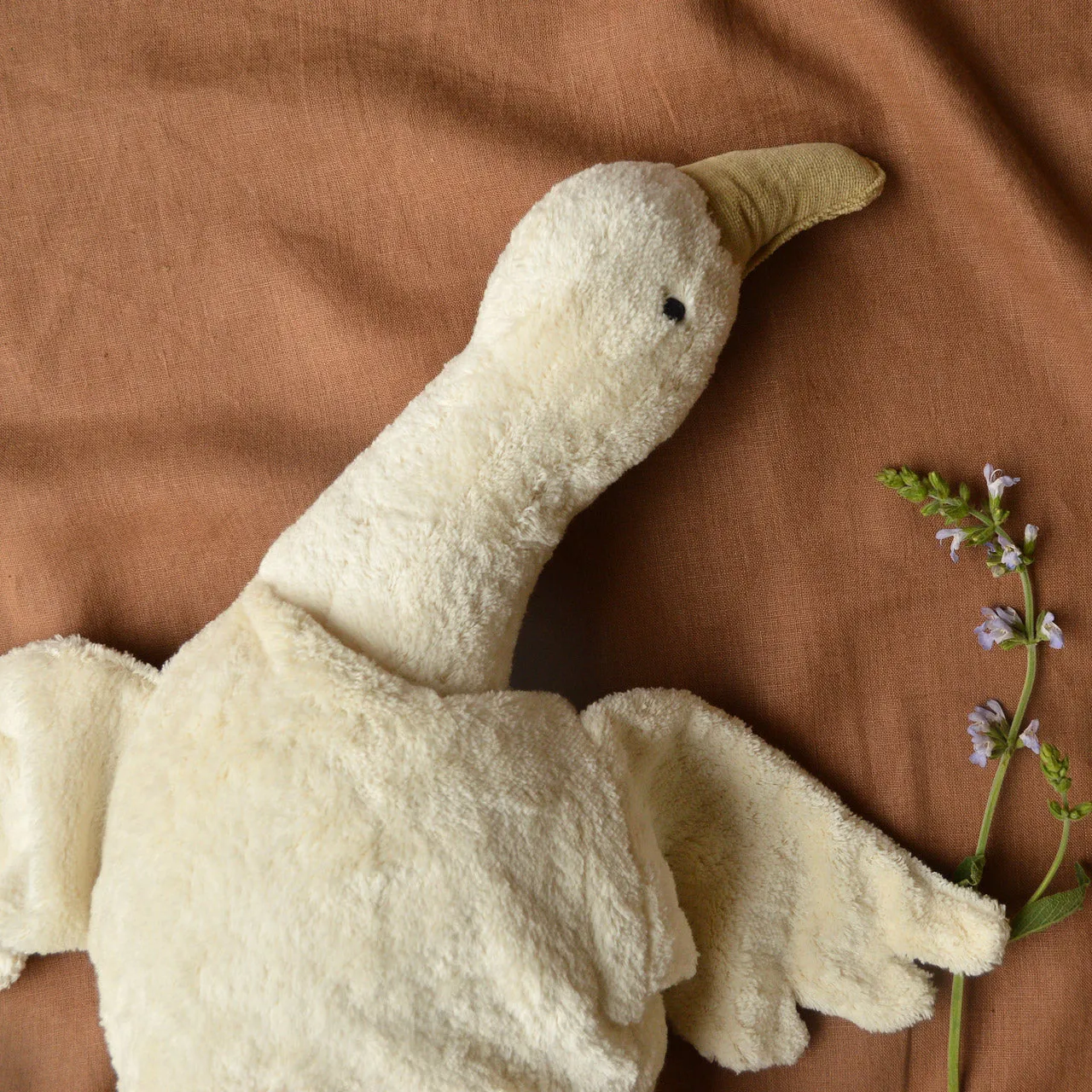 Cuddly Goose Toy/Heat Pack in Organic Cotton/Lambswool - Large