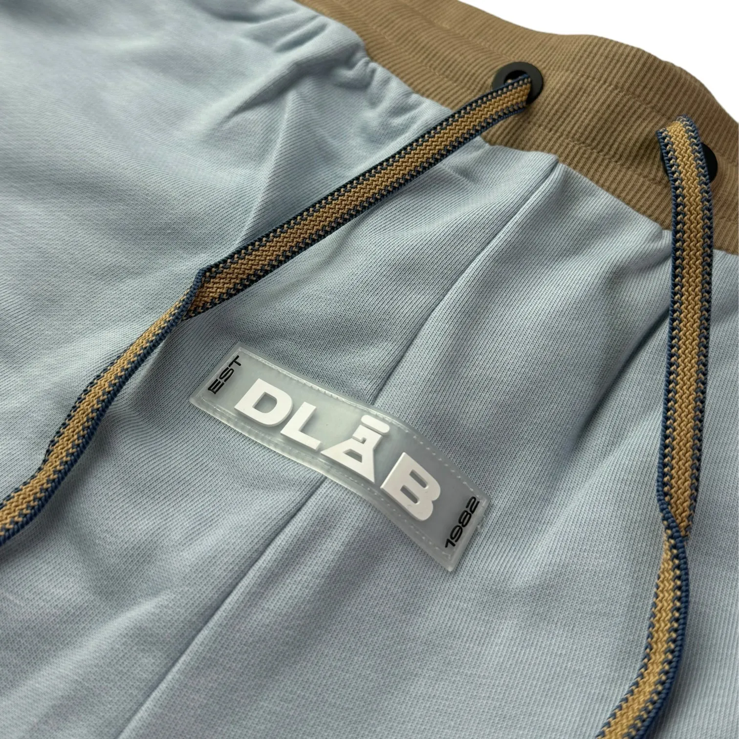 DLAB Oversized Shorts Baby Blue/Cream/Brown