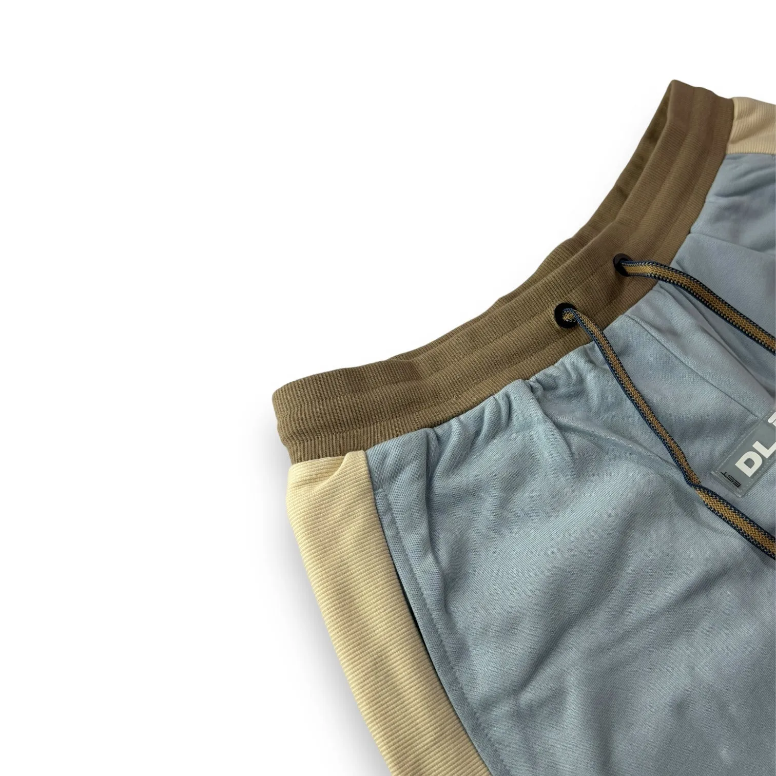 DLAB Oversized Shorts Baby Blue/Cream/Brown