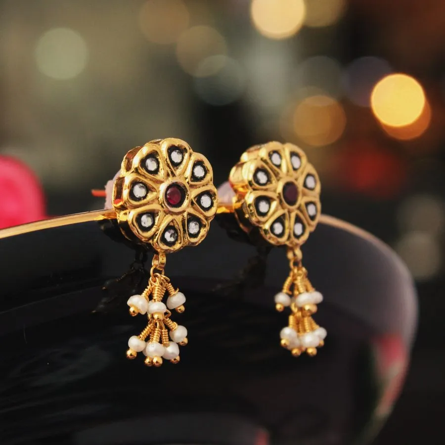 Earrings with Chetum and Kundan Work