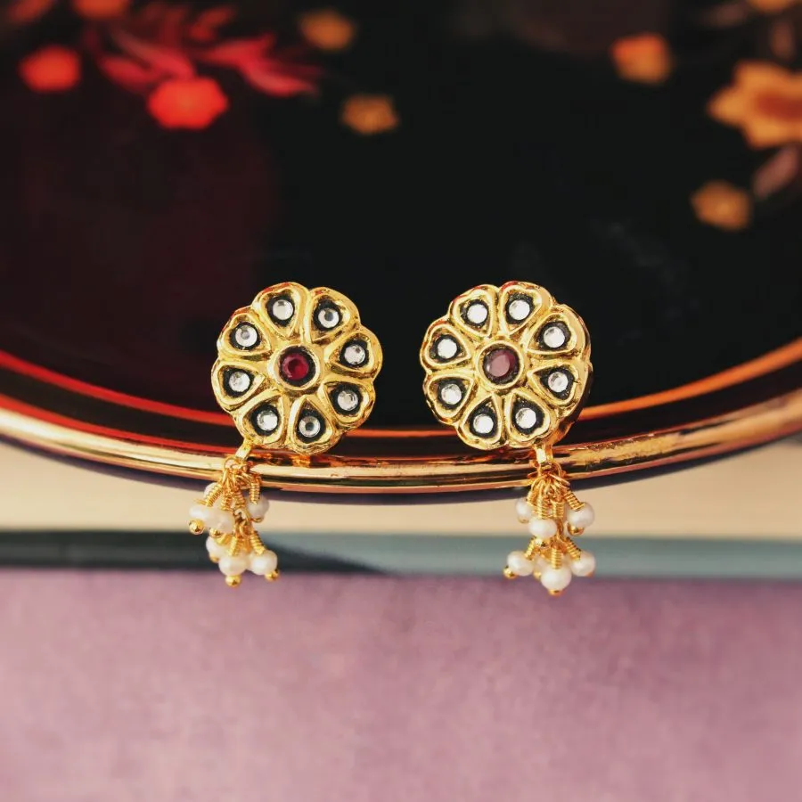 Earrings with Chetum and Kundan Work