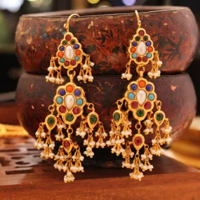 Earrings with Nauratan & Pearls