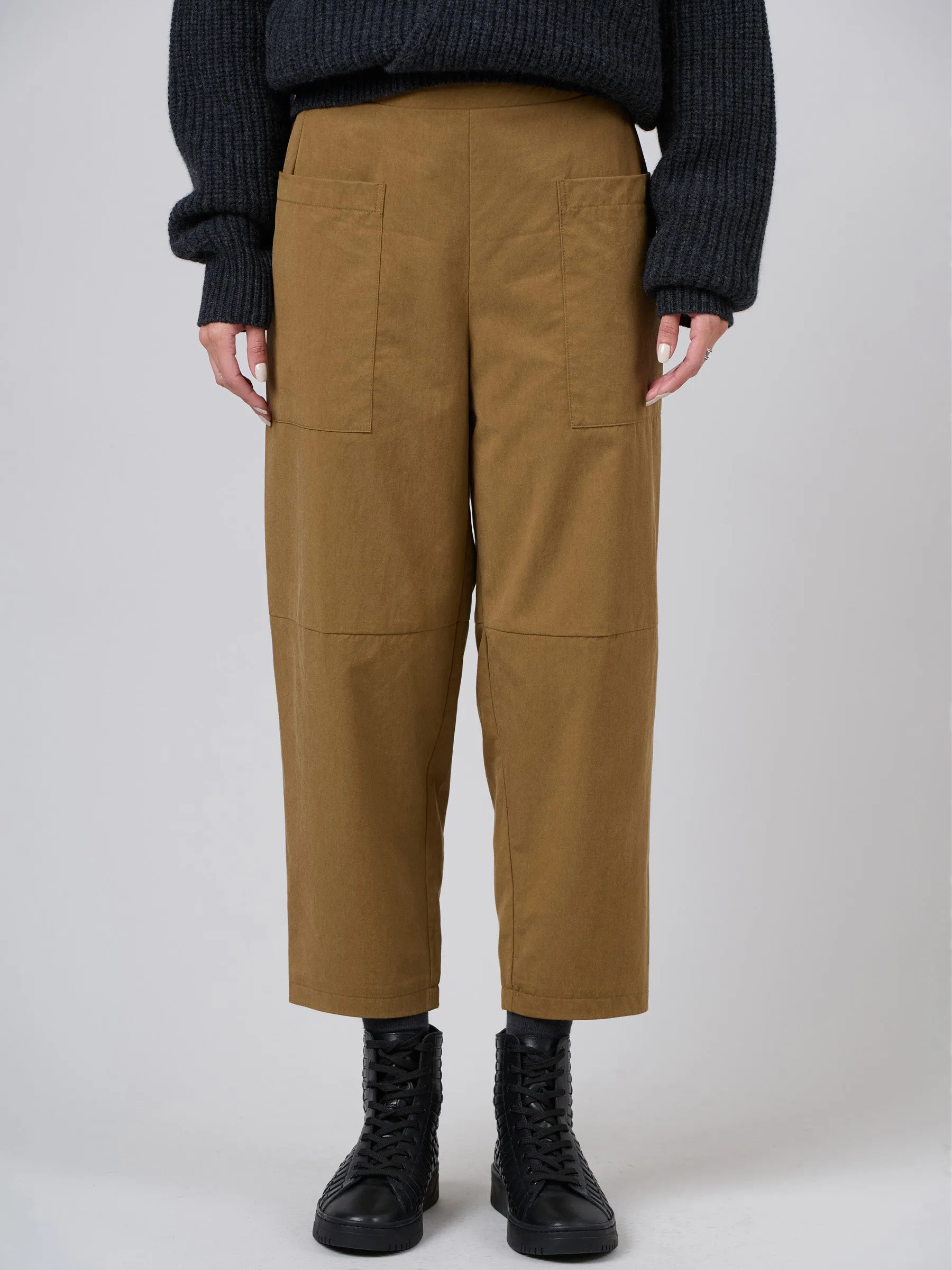 Lightweight Tencel® Cotton Cropped Barrel Leg Trousers