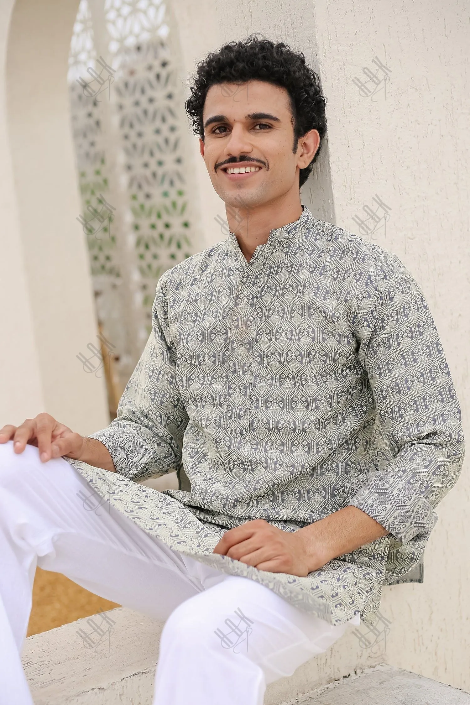 Men's Kurta In Jacquard Self  Grey Blue