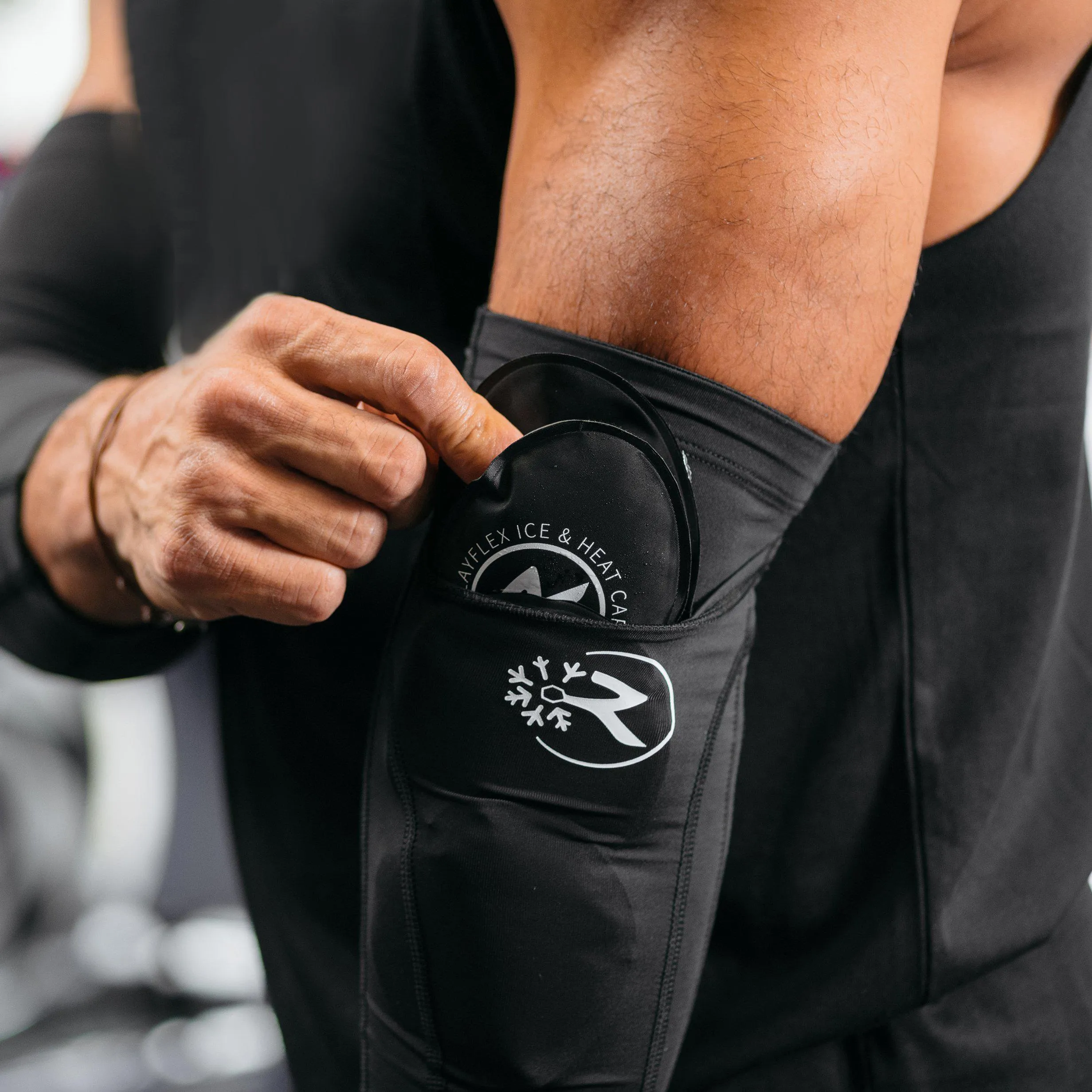 RECOVERITE - Elbow Compression Sleeves with Ice/Heat Gel Packs