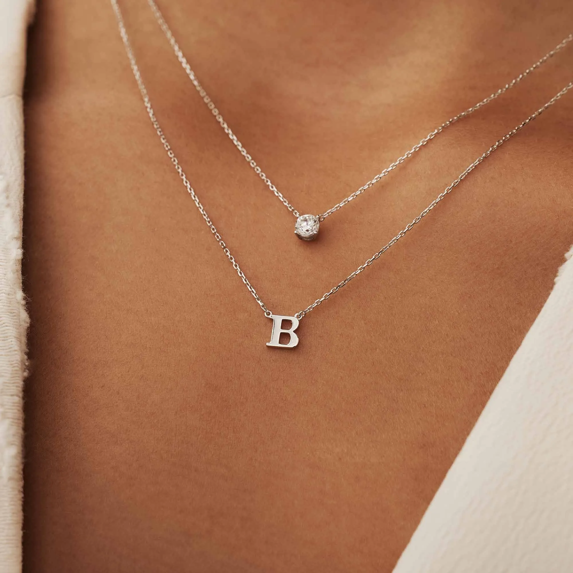 Saint Germain Chloé 14 karat white gold initial collier with letter