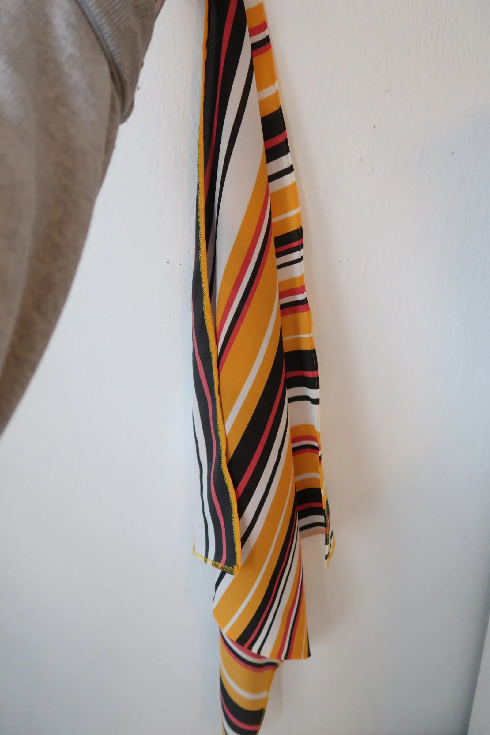 SALE ITEM: MUSTARD STRIPED Self-tie 1940s Style Square Headscarf/Bandana