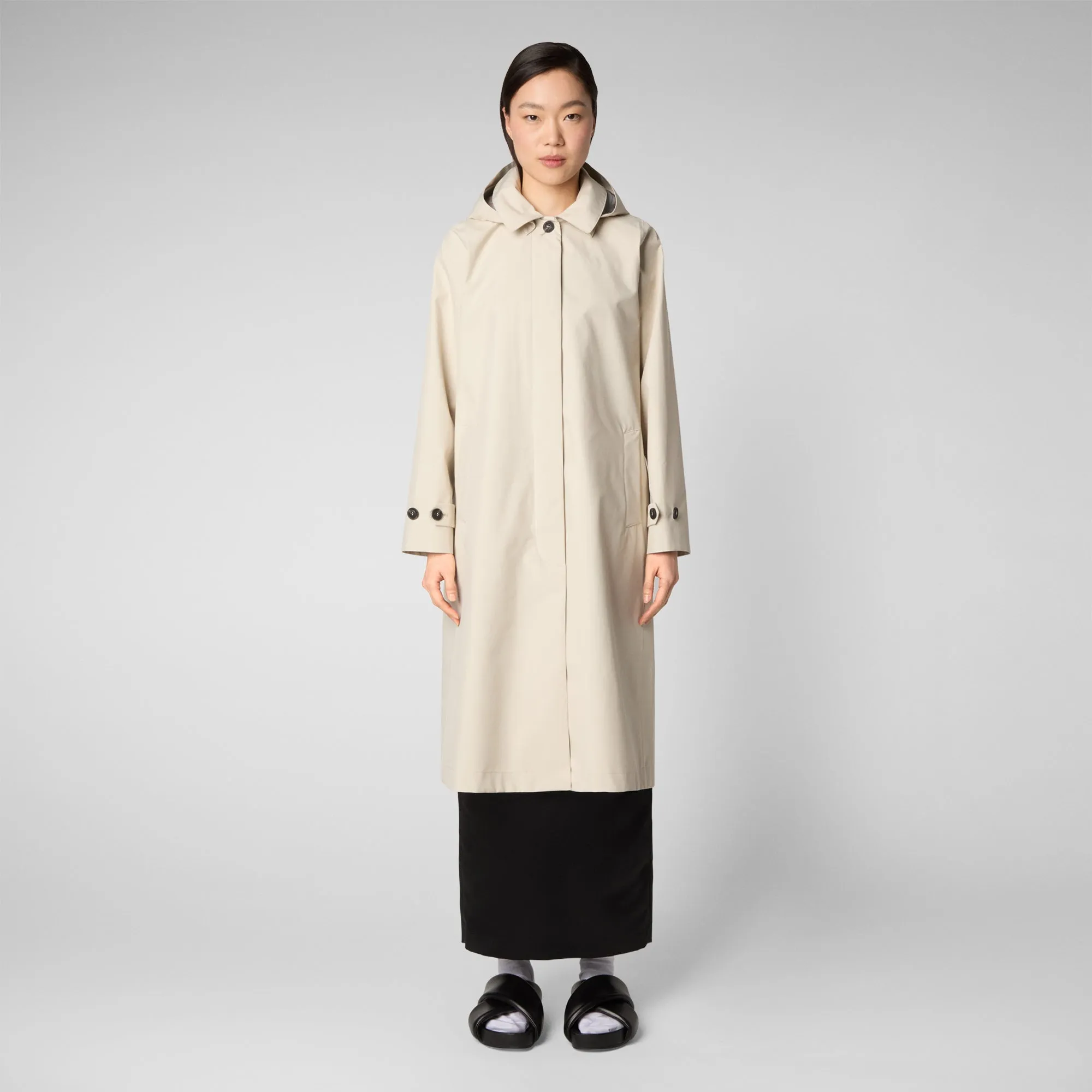 Woman's raincoat Asia in shore beige